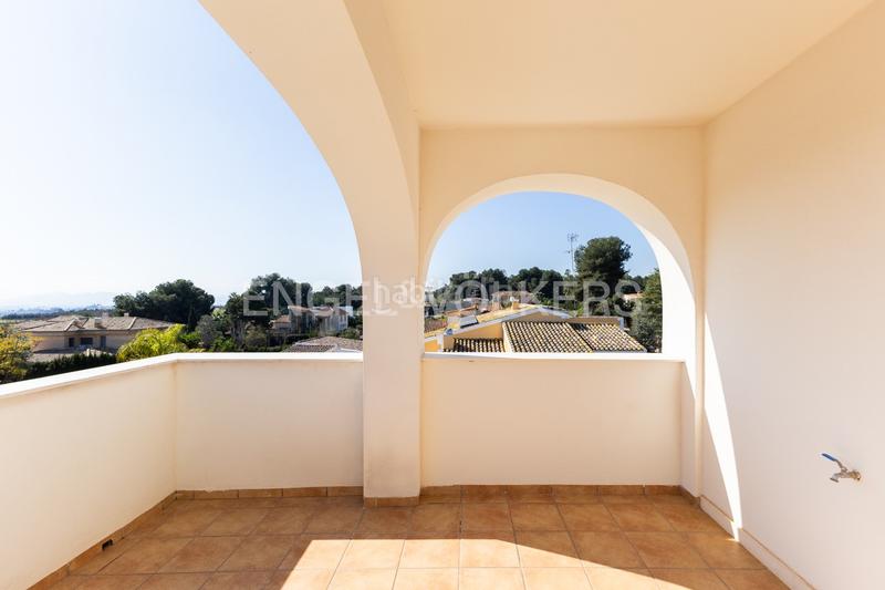 Foto bd546835-89be-4161-897f-6fb05c8bc2d3. Casa con riscaldamento parcheggio piscina in Picassent