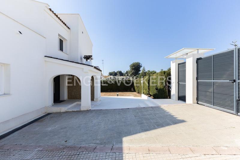 Foto cd6cc5ed-1c39-49c7-a920-5a016e410e16. Casa con riscaldamento parcheggio piscina in Picassent