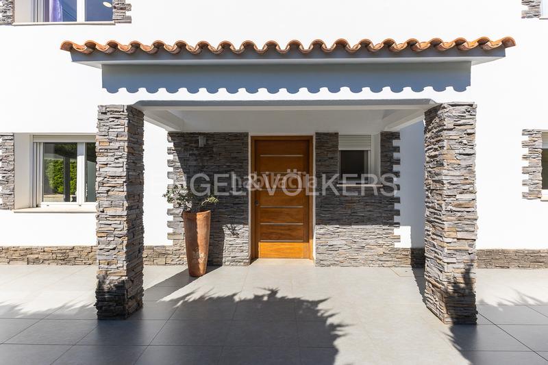 Foto 44ce23c6-4739-474f-a57d-26008c13b57f. Casa  en las rotas totalmente renovada cerca de la playa en Dénia