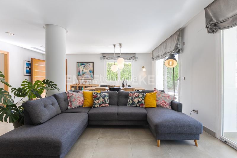 Foto 901603d6-6726-45cd-a846-ca4887607546. Casa  en las rotas totalmente renovada cerca de la playa en Dénia