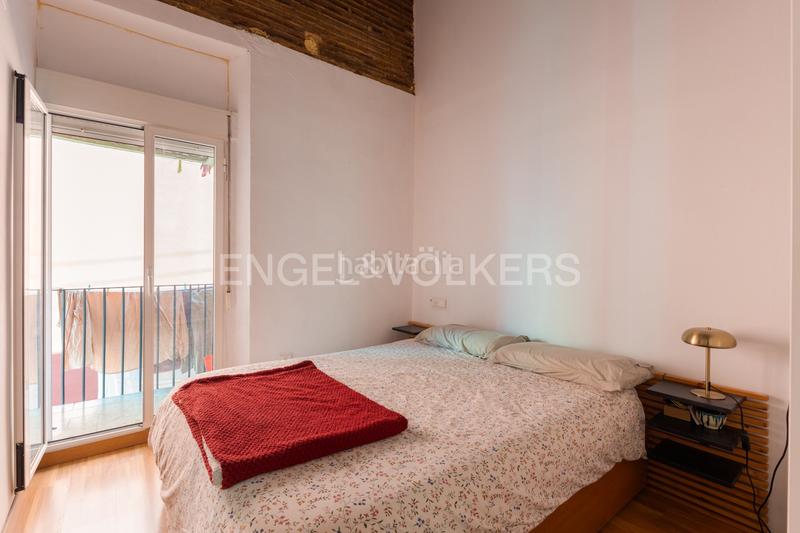 Foto 14f8174f-c4be-490f-bb47-c1f2f5b3c4d5. Apartamento encantador apartamento histórico en el vibrante barrio del botánico en Valencia