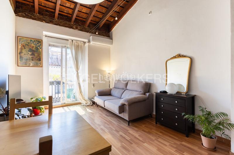 Foto 34c50b1a-dd82-412f-bbbc-9043878989b9. Apartamento encantador apartamento histórico en el vibrante barrio del botánico en Valencia