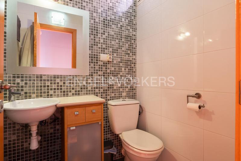 Foto 98f52f76-f105-4164-96ca-f54b7107ff5c. Apartamento encantador apartamento histórico en el vibrante barrio del botánico en Valencia