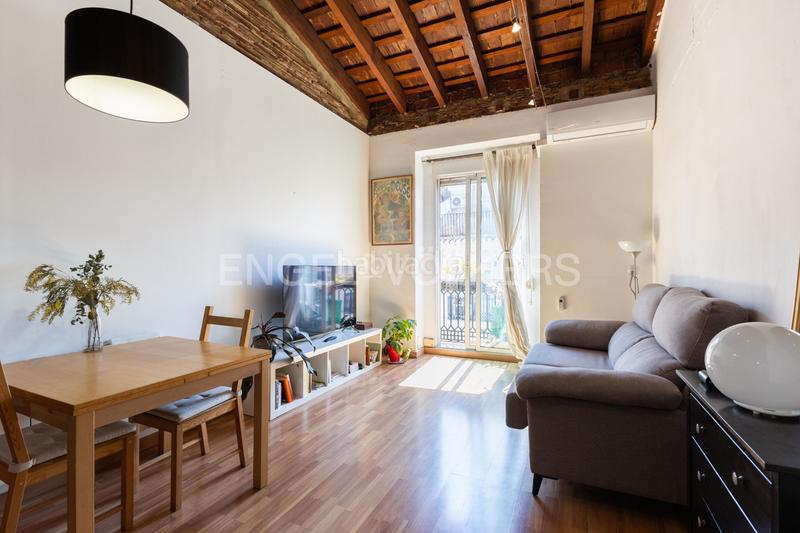 Foto d07e9f33-f755-4257-9356-52b85475e6b3. Apartamento encantador apartamento histórico en el vibrante barrio del botánico en Valencia