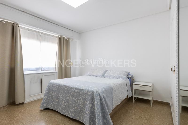 Foto 2ffe90d7-b336-40c7-b540-f2424beee1aa. Appartement mit heizung parking in Russafa Valencia