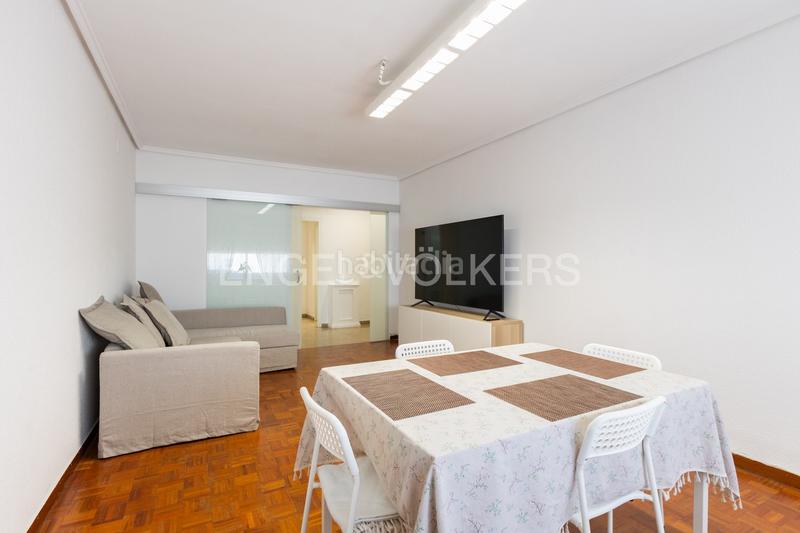 Foto c99bada5-c209-43f5-b8de-67fbc49e8df4. Appartement mit heizung parking in Russafa Valencia