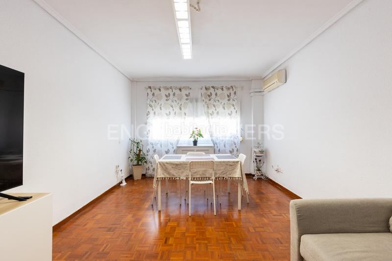 Foto e833f113-64d1-4b0d-bcbf-ffc0baaf216b. Appartement mit heizung parking in Russafa Valencia