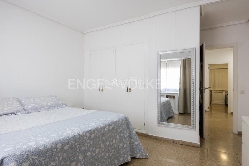 Foto fa01c7ac-b4a1-4e7e-826e-c642b4d401f6. Appartement mit heizung parking in Russafa Valencia
