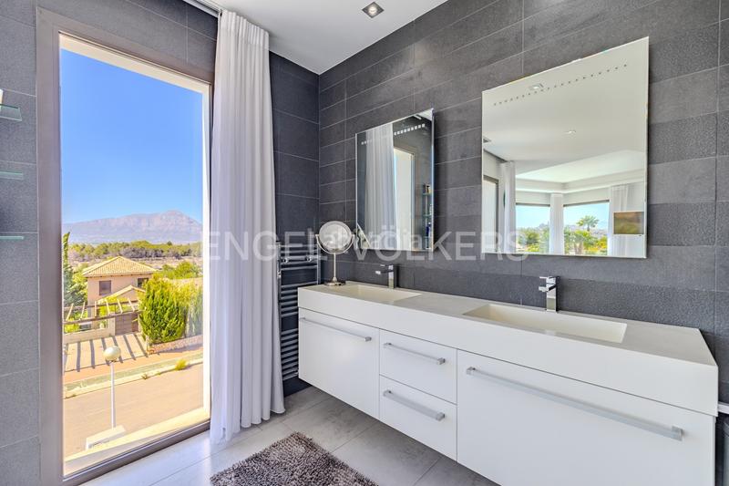 Foto c17abb3c-9ed0-40ab-9807-75a8f98ef040. Casale con riscaldamento parcheggio piscina in Cap Martí - El Tossalet - Pinomar Xàbia