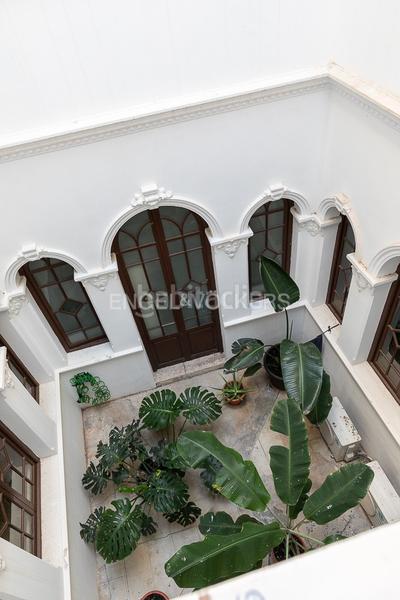 Foto 3ba57b85-ee3e-40e7-988b-1703b22c0766. Apartamento propiedad de arquitectura modernista en estado excelente con gran potencial de espacios y múltiples estancias en Valencia
