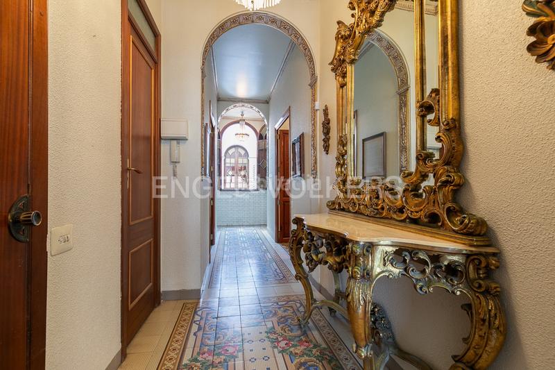 Foto 4db72ba2-0ce2-4269-b1f1-4620367a039c. Apartamento propiedad de arquitectura modernista en estado excelente con gran potencial de espacios y múltiples estancias en Valencia