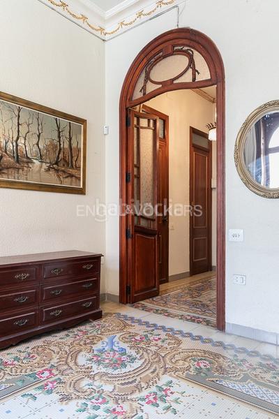 Foto 5f8f34e0-a8ad-4691-9900-1de87799eb6d. Apartamento propiedad de arquitectura modernista en estado excelente con gran potencial de espacios y múltiples estancias en Valencia