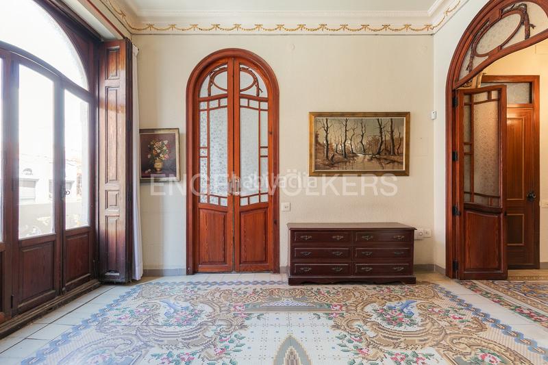 Foto ae5429cc-3c93-458a-a697-6f817c9bfff5. Apartamento propiedad de arquitectura modernista en estado excelente con gran potencial de espacios y múltiples estancias en Valencia