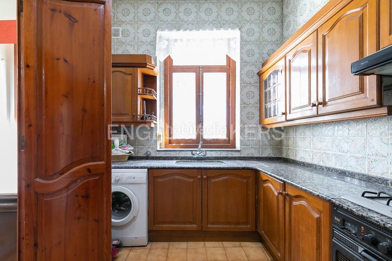 Foto d695ccbe-3cac-40f2-839d-9c85f38777e3. Apartamento propiedad de arquitectura modernista en estado excelente con gran potencial de espacios y múltiples estancias en Valencia