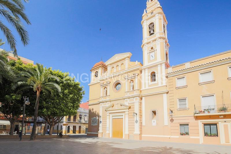 Foto f879aa34-000c-490f-9db6-9e0cb225c4ee. Apartamento propiedad de arquitectura modernista en estado excelente con gran potencial de espacios y múltiples estancias en Valencia