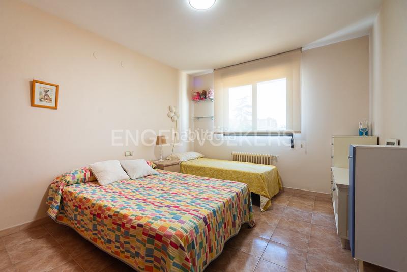 Foto b8845596-eb2f-434b-a3ff-563a50f84b02. Casa amb calefacció aparcament piscina a Ensanche - Río Jucar Castellón de la Plana