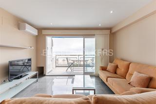Lloguer Apartament  Av. mediterráneo. Apartamento en primera linea con terraza y vistas inigualables a
