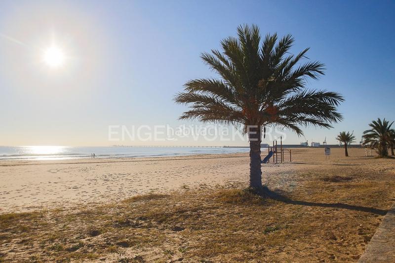 Foto 767131c1-e015-48c8-b322-9f3bb07c0905. Alquiler apartamento  en primera linea con terraza y vistas inigualables al mediterráneo y montañas. en Sagunt