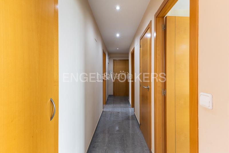 Foto acbb8fc5-a950-4796-b6e2-1a6e99c03101. Alquiler apartamento  en primera linea con terraza y vistas inigualables al mediterráneo y montañas. en Sagunt