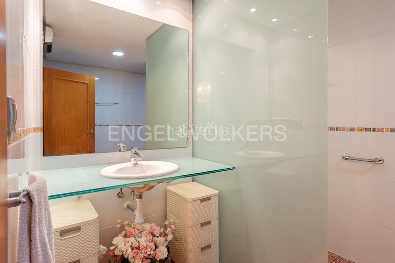 Foto a236f362-ab81-4c85-be05-3e303119bee0. Appartement avec chauffage parking dans Sant Francesc Valencia