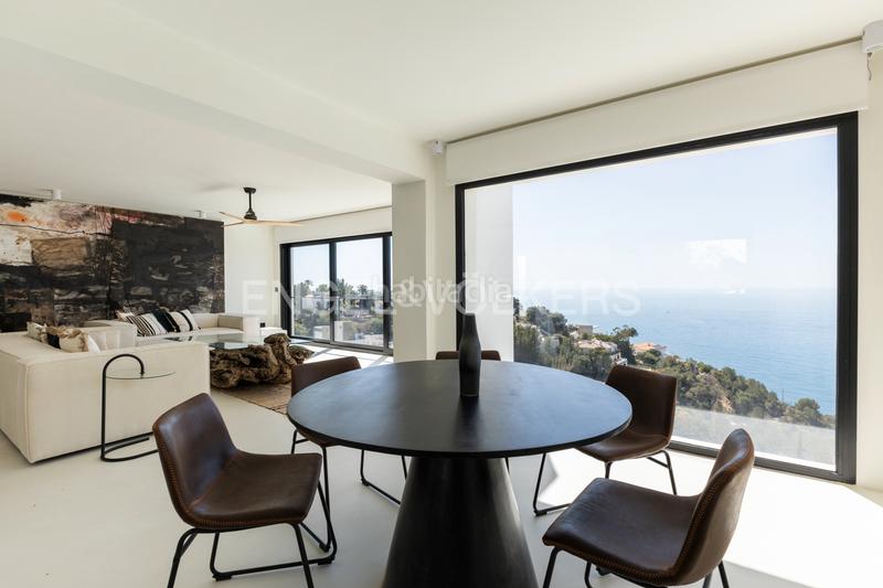 Foto ff8f4712-3d56-4889-81f3-982f78247a66. Mas avec chauffage parking piscine dans La Granadella - Costa Nova Xàbia