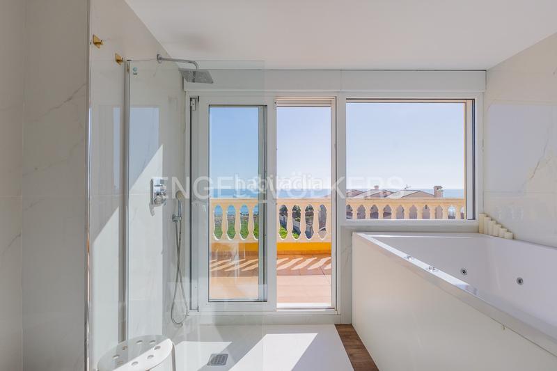 Foto 0dbd758e-7dc2-4bfb-a8c3-e34f5f2d71ad. Casa amb calefacció aparcament piscina a El Marenyet Cullera