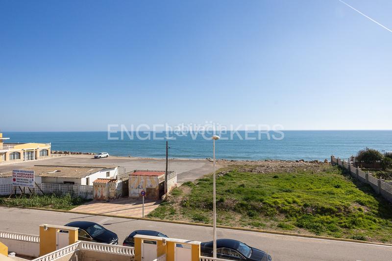 Foto 0e306a16-2e1c-4931-bd85-c7b498258043. Casa amb calefacció aparcament piscina a El Marenyet Cullera
