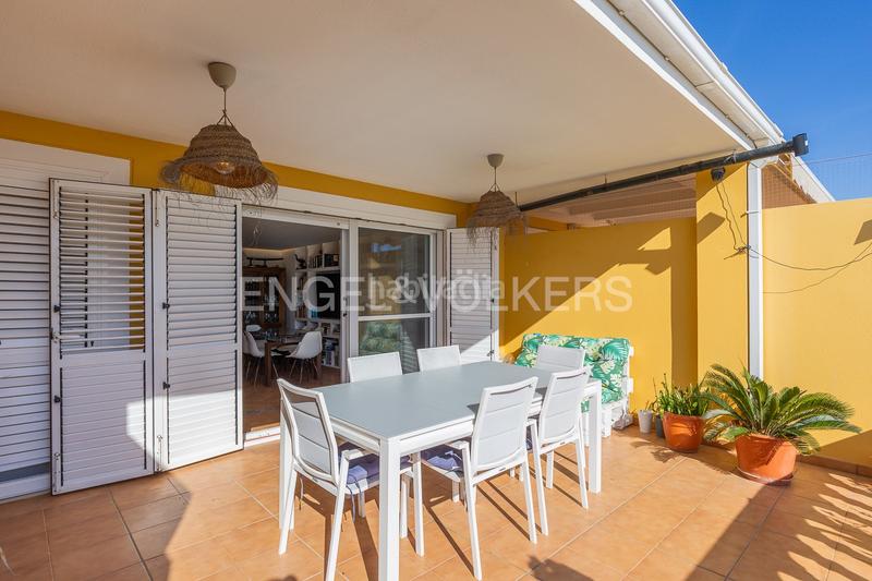 Foto 0e7ae8a6-3307-40fa-8303-ea0d88ca96e4. Casa amb calefacció aparcament piscina a El Marenyet Cullera