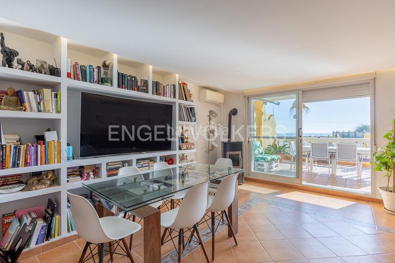 Foto ce6212c9-bf96-4e5f-99d9-8f96f0ad16d7. Casa amb calefacció aparcament piscina a El Marenyet Cullera
