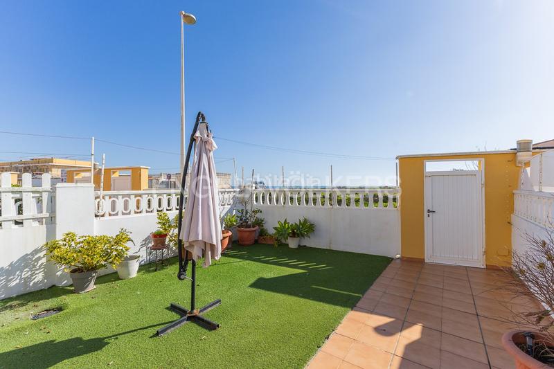 Foto cf2e0e50-7387-46c1-85ed-3bef9a0257ca. Casa amb calefacció aparcament piscina a El Marenyet Cullera