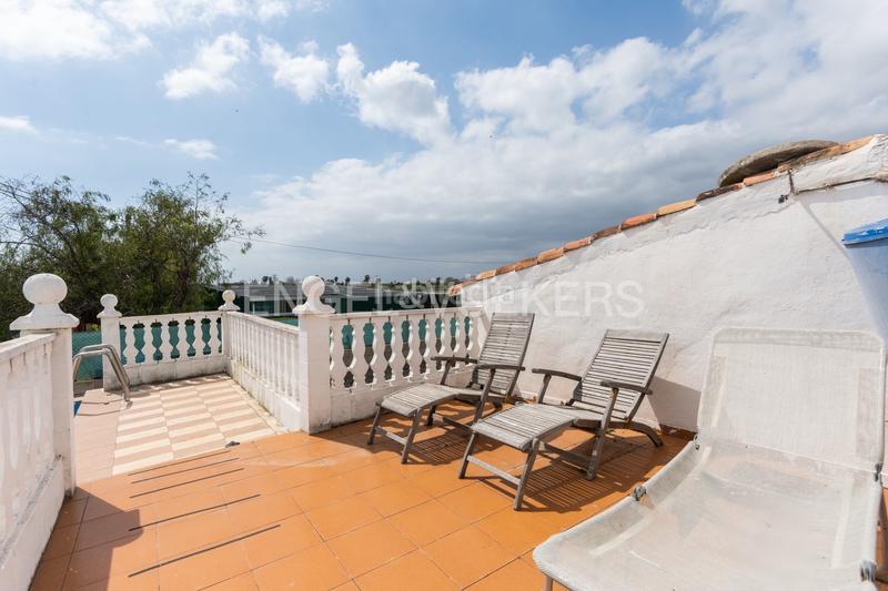 Foto 1c7164b4-a708-4ea9-8648-9899563b4496. Masia amb calefacció aparcament piscina a Corinto-Almardà Sagunt