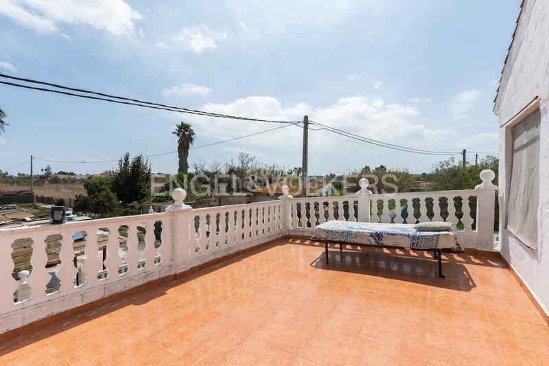 Foto 7d5fcca3-7d8f-4a35-82b6-300c67e491e6. Masia amb calefacció aparcament piscina a Corinto-Almardà Sagunt