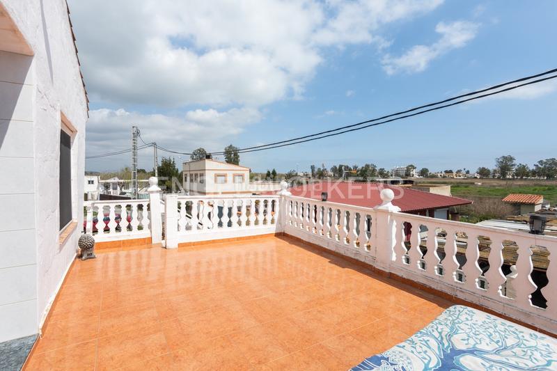 Foto 8ee3429c-7b94-49d8-a4e8-3d1dc0577b52. Masia amb calefacció aparcament piscina a Corinto-Almardà Sagunt