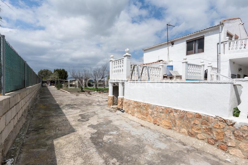 Foto 91517310-d3f8-488c-8c6b-acde253c0a2e. Masia amb calefacció aparcament piscina a Corinto-Almardà Sagunt