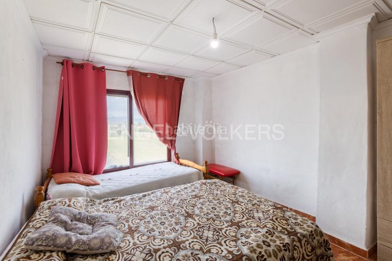 Foto de973457-ef6c-4034-afd8-01b3772f4cc0. Masia amb calefacció aparcament piscina a Corinto-Almardà Sagunt