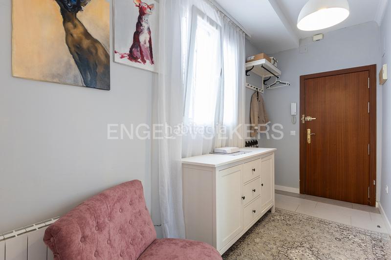 Foto a18b6939-7b97-41e0-b35c-4ad19794ec15. Location attique avec chauffage dans El Botànic Valencia