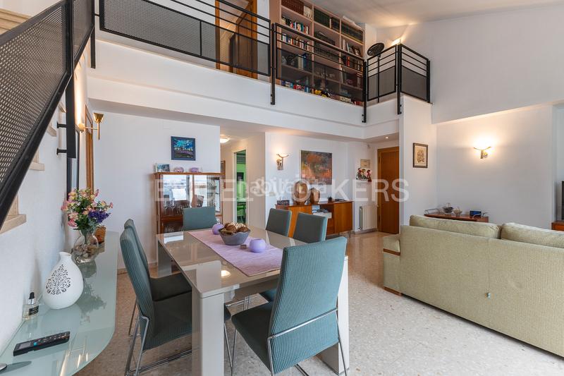 Foto 061f0310-5621-4091-a143-7f36f0e11e08. Ático  dúplex con gran terraza en penyaroja en Valencia