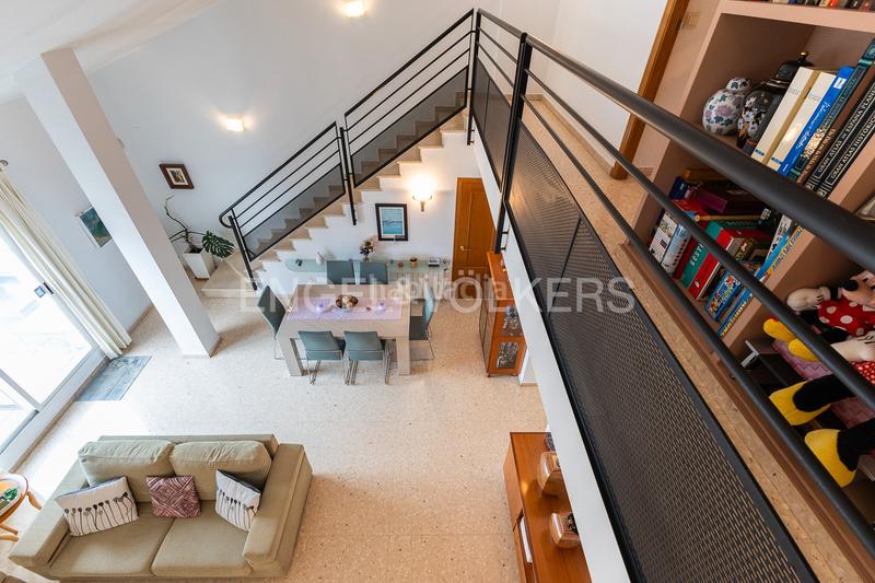 Foto 24efa884-15a5-4e53-9a76-f4012047341b. Ático  dúplex con gran terraza en penyaroja en Valencia