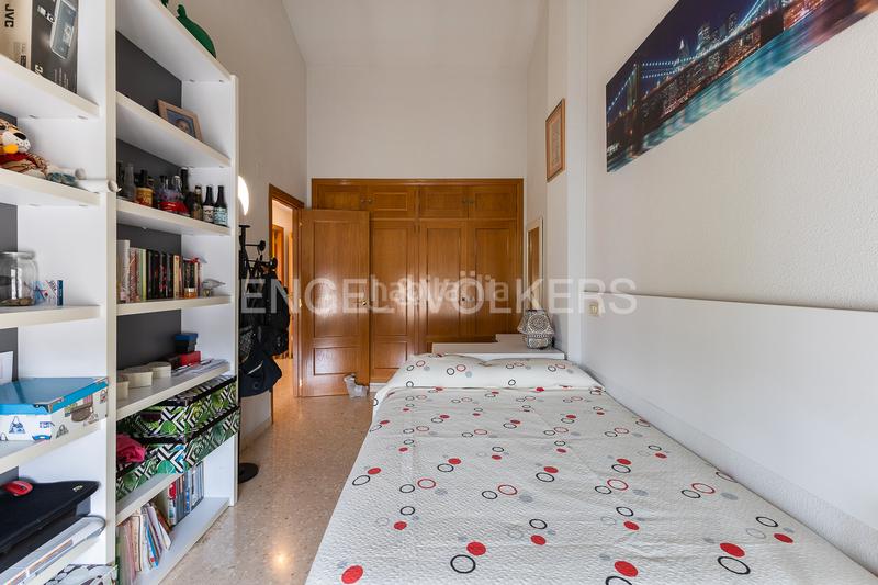 Foto b3885c2c-9cfb-4966-a830-7dedce6b0d12. Ático  dúplex con gran terraza en penyaroja en Valencia