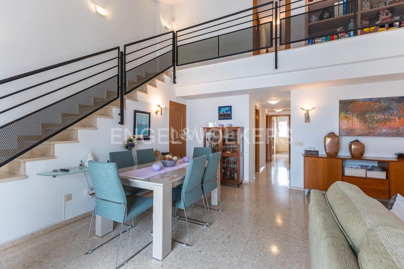 Foto ce98c8a0-8724-4be0-807f-a8a68dd365ae. Ático  dúplex con gran terraza en penyaroja en Valencia