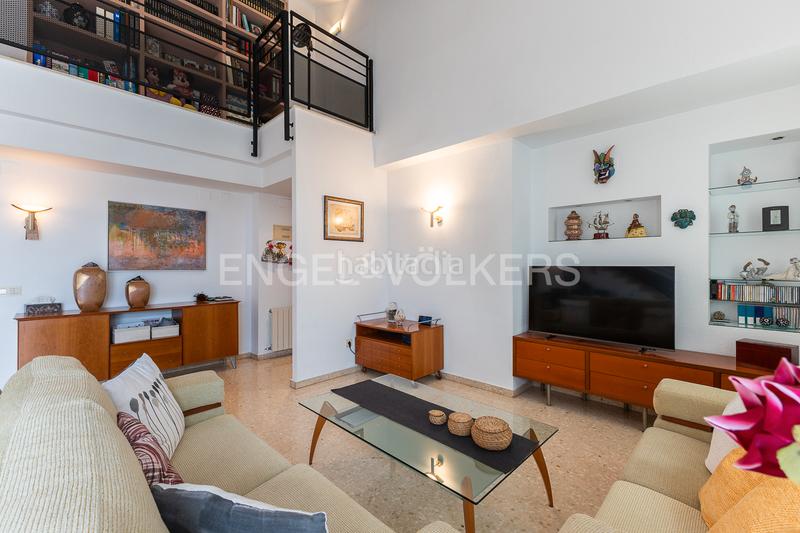Foto f07261e3-1954-484f-b815-473a07c35d83. Ático  dúplex con gran terraza en penyaroja en Valencia
