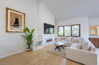 Rent House in El Bosque. Casa en alquiler en el bosque