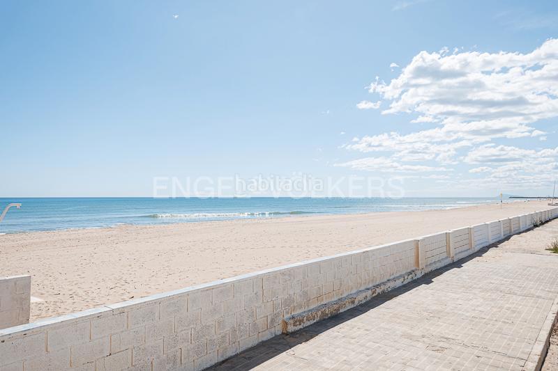 Foto 616f3442-592c-4f32-9908-5d63a13a1bd1. Appartement avec chauffage parking piscine dans El Perellonet Valencia