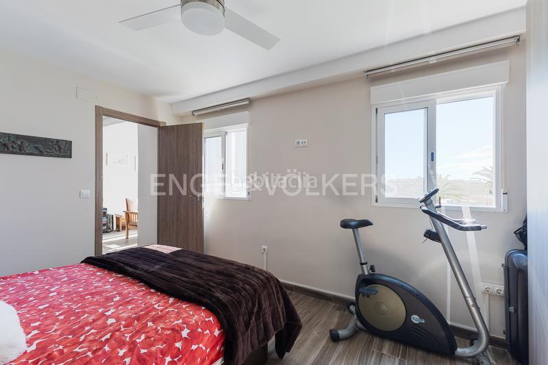 Foto 6b069a05-bc99-413c-88f2-7e73b8c63b1c. Appartement avec chauffage parking piscine dans El Perellonet Valencia