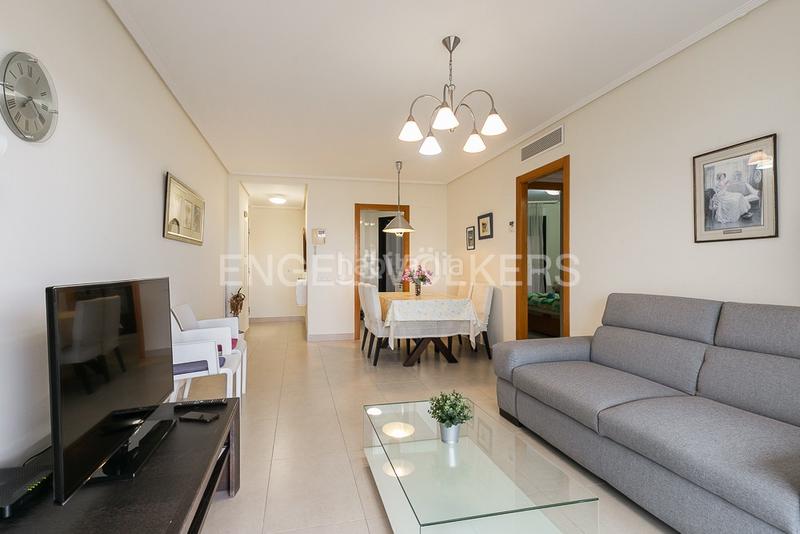 Foto f518bb6e-8950-4a73-88fe-eb0a0d88c45c. Lloguer apartament amb calefacció aparcament piscina a Alboraya