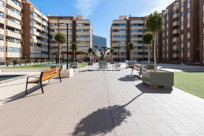 Foto 8491e394-74d7-4fbc-ab28-63b012b363f5. Apartamento vivienda de 4 dormitorios en zona de cortes nas en Valencia