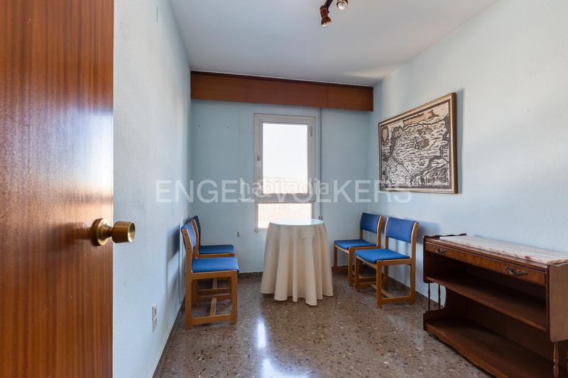 Foto d3b6eb71-1c46-472e-985e-973377a594d1. Apartamento vivienda de 4 dormitorios en zona de cortes nas en Valencia