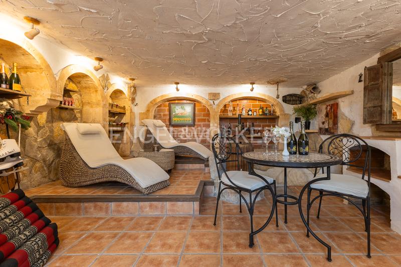 Foto 4c8683a3-c536-4f8c-9b52-99eaf4f218ad. Masía impresionante villa en jávea en Partida Comunes-Adsubia Xàbia