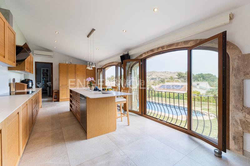 Foto e6169f45-f7e1-4c99-a515-1039d33bc8bb. Masía impresionante villa en jávea en Partida Comunes-Adsubia Xàbia
