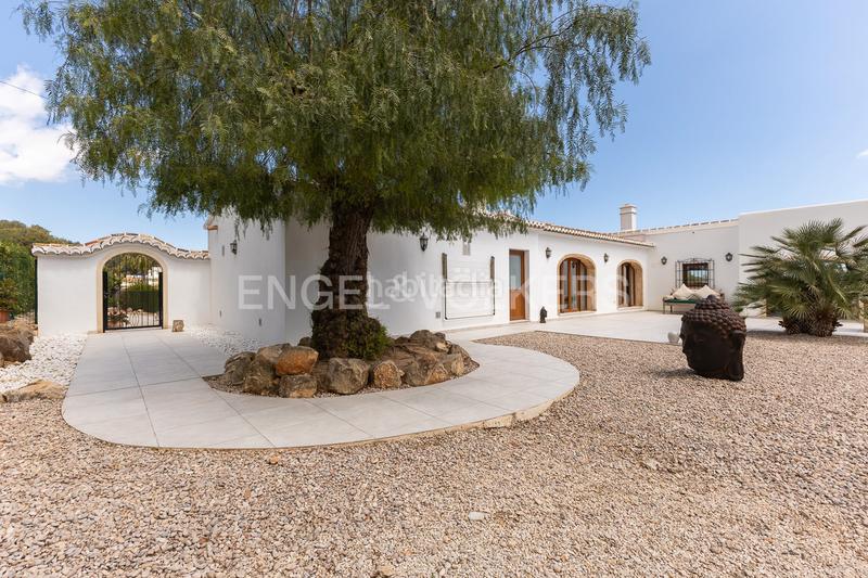 Foto fa6ee380-407e-4c21-a9ac-fe285b382580. Masía impresionante villa en jávea en Partida Comunes-Adsubia Xàbia